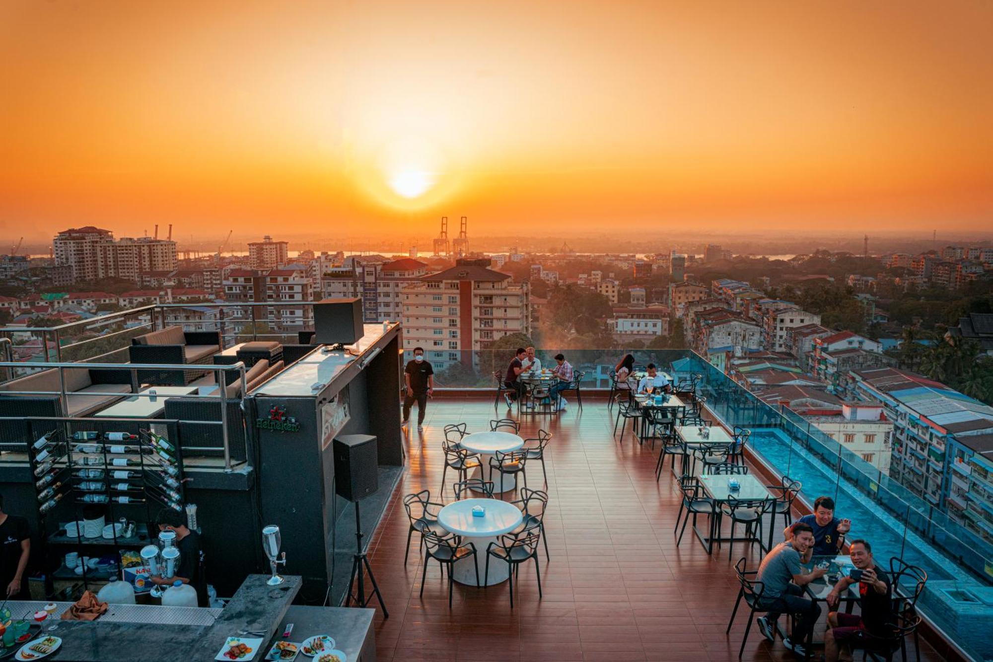 Hotel Sanchaung Yangon Exterior photo