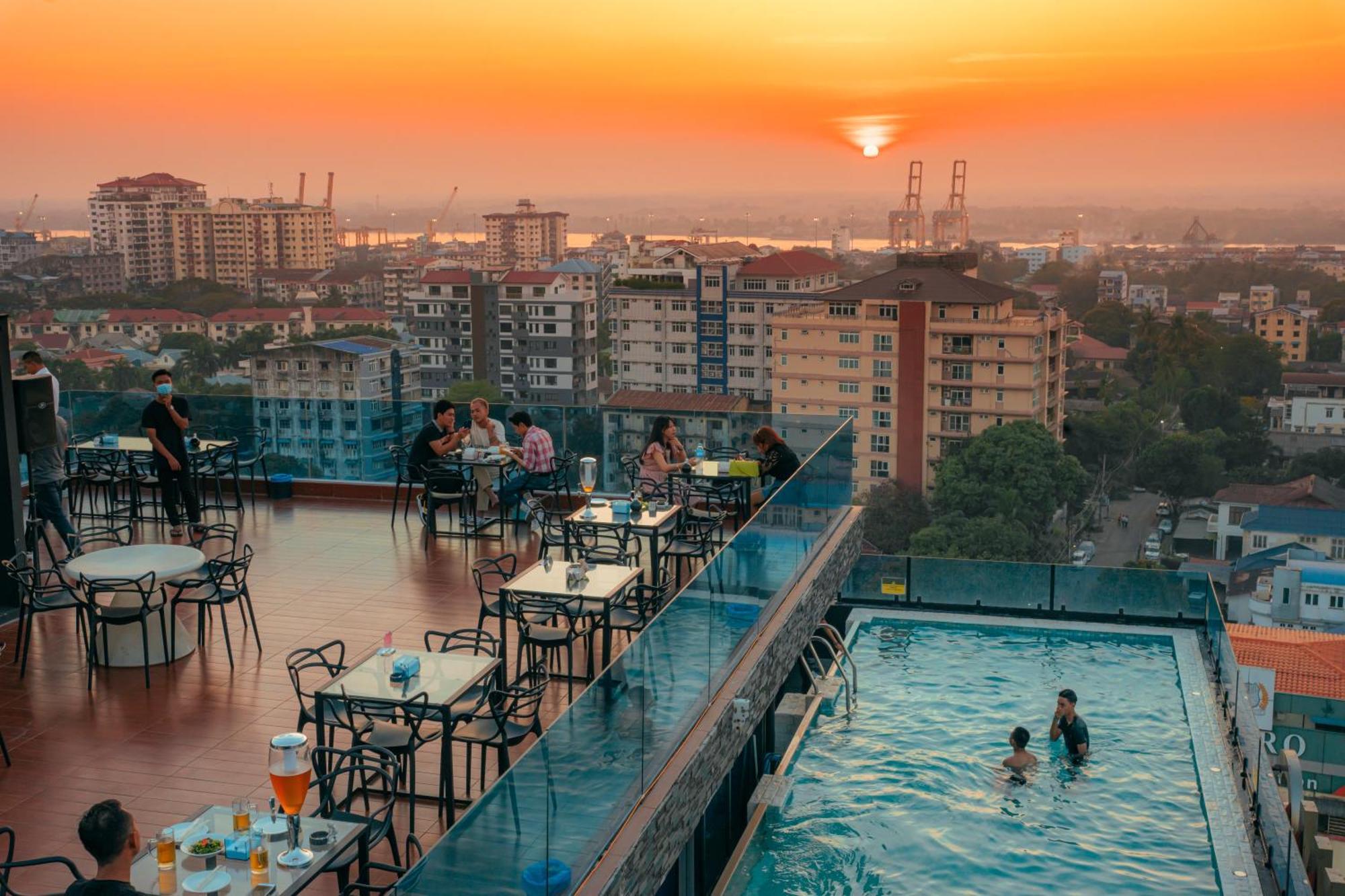 Hotel Sanchaung Yangon Exterior photo